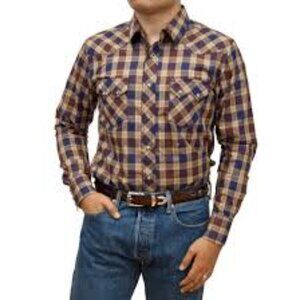 Wrangler Pearl Snap long sleeve Plaid 
Shirt size Medium